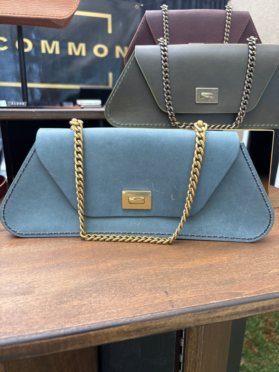 Trapezio - Storm Blue/Antique Brass