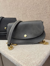 Load image into Gallery viewer, Cresta - Black Aragona/Brass
