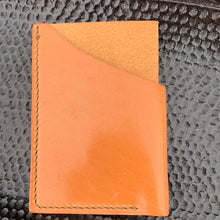 Load image into Gallery viewer, Simple Leather Wallet - Tan Harness
