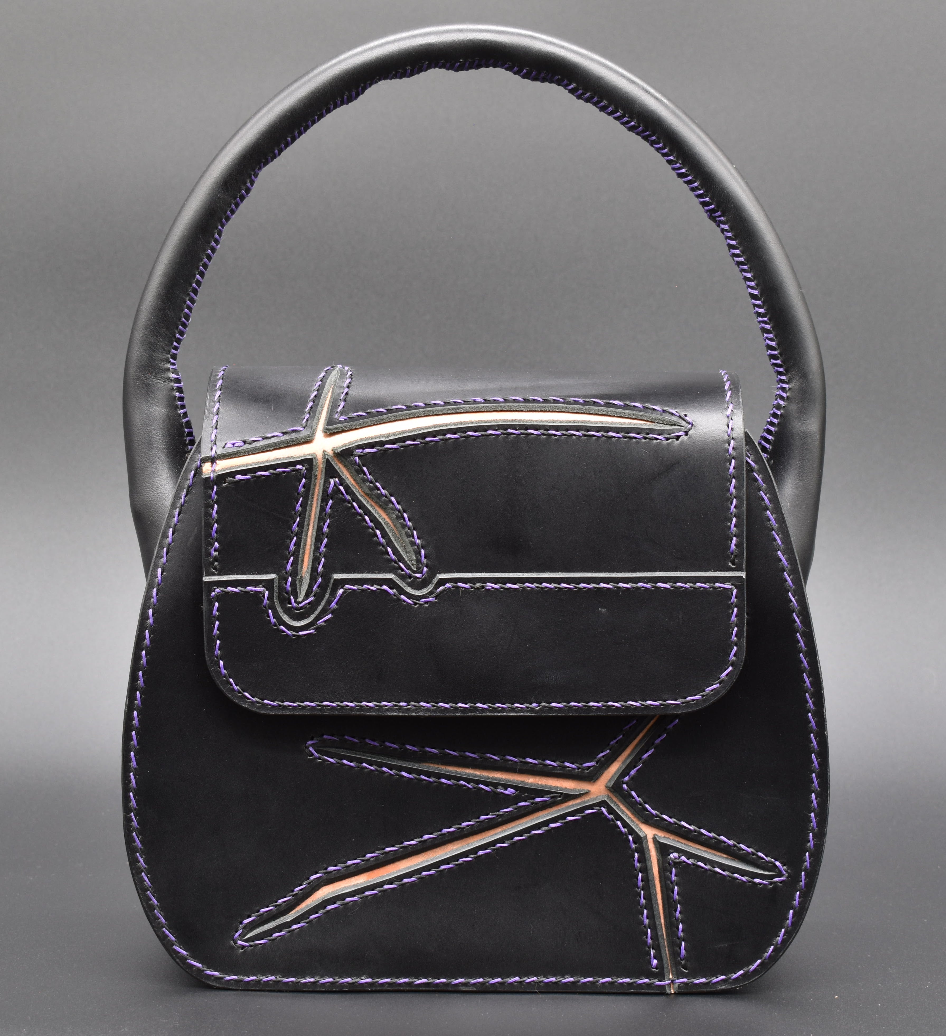 Classica - Kintsugi Black Walpier/Gold La Perla