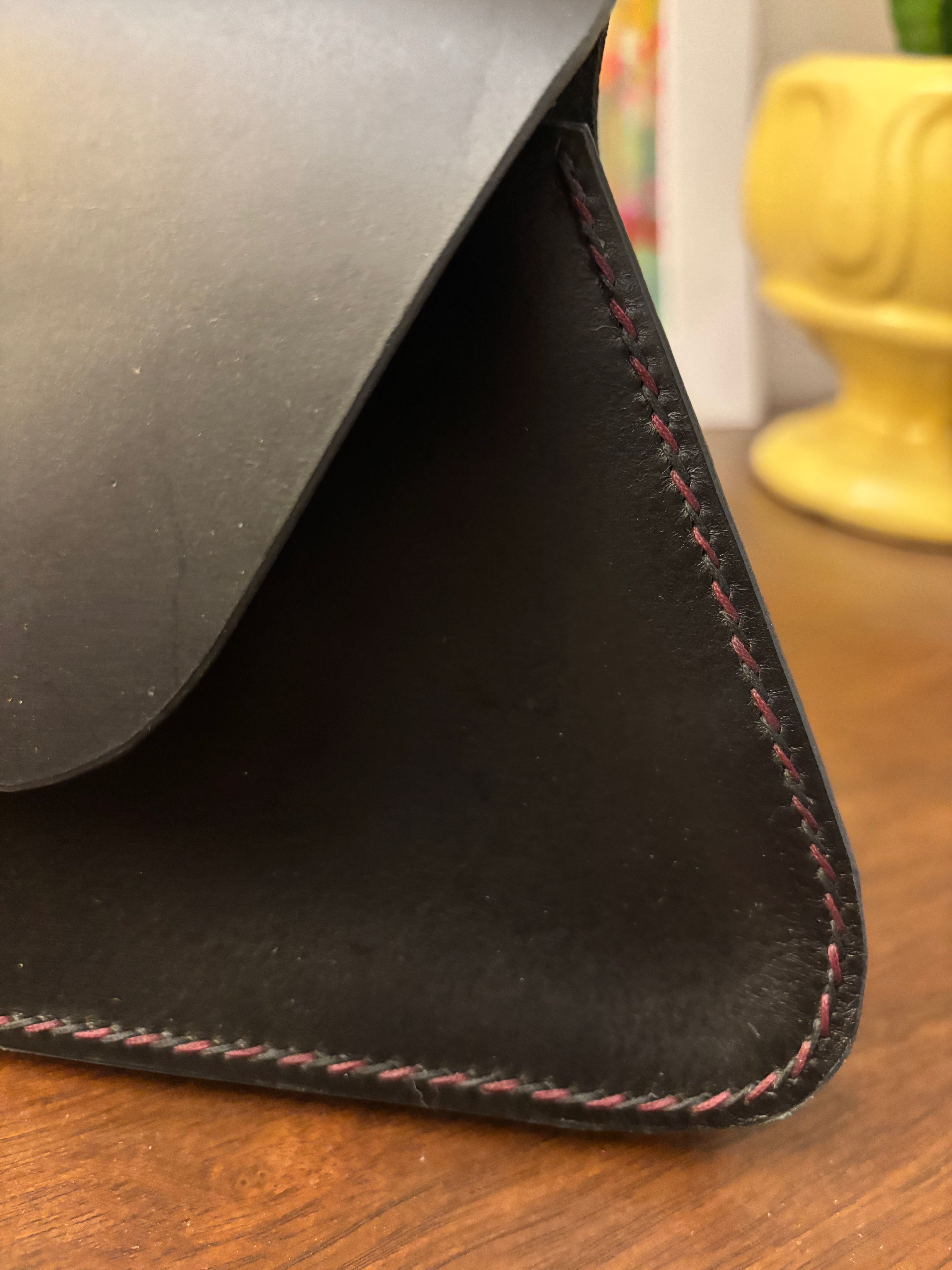 Gramma - Black/Brass