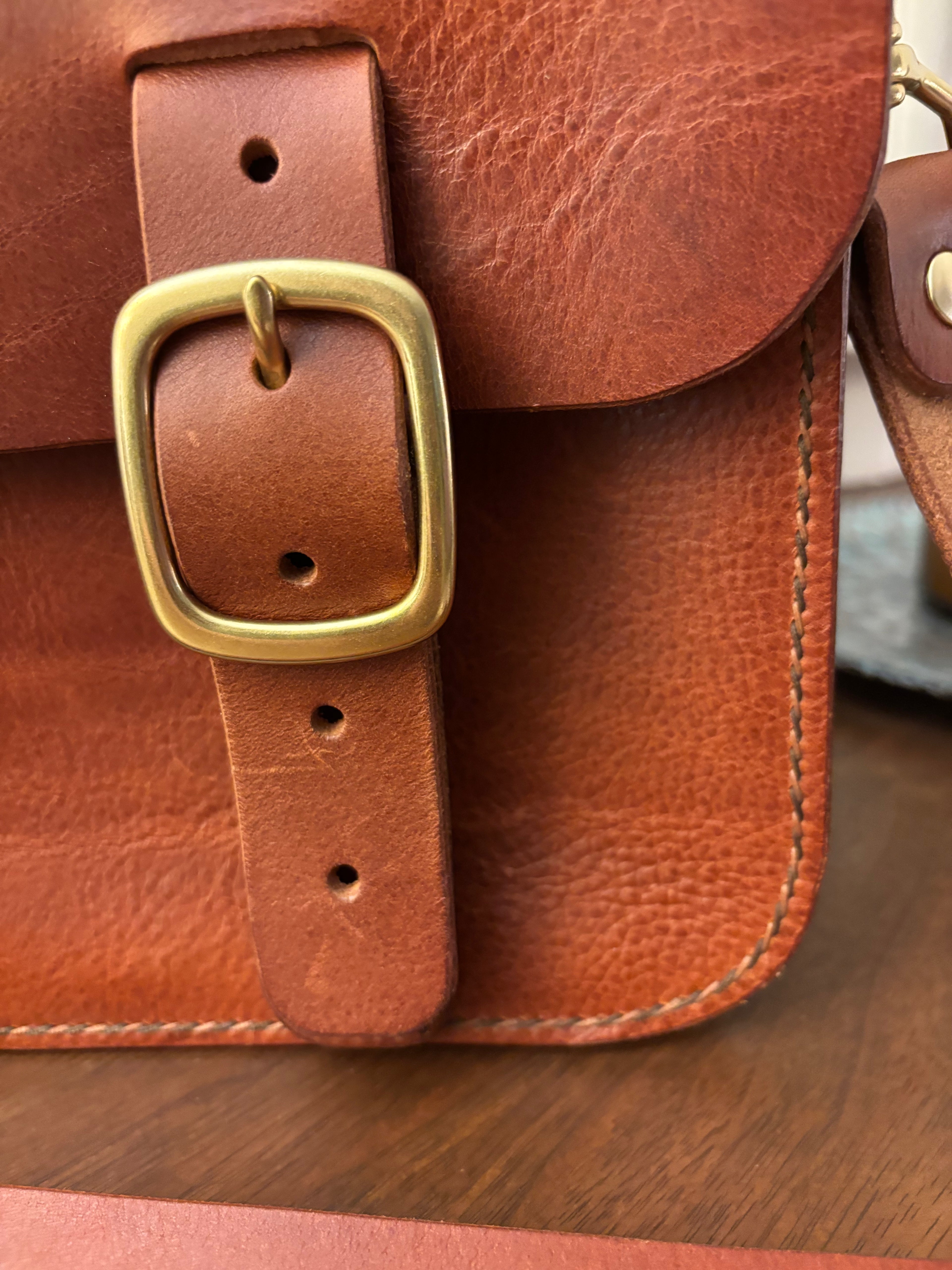 Valigetta #002 - Cognac/Brass