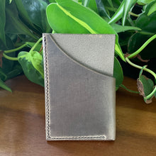 Load image into Gallery viewer, Simple Leather Wallet - Charcoal
