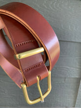Load image into Gallery viewer, hand sewn medium leather brass hardware belt
